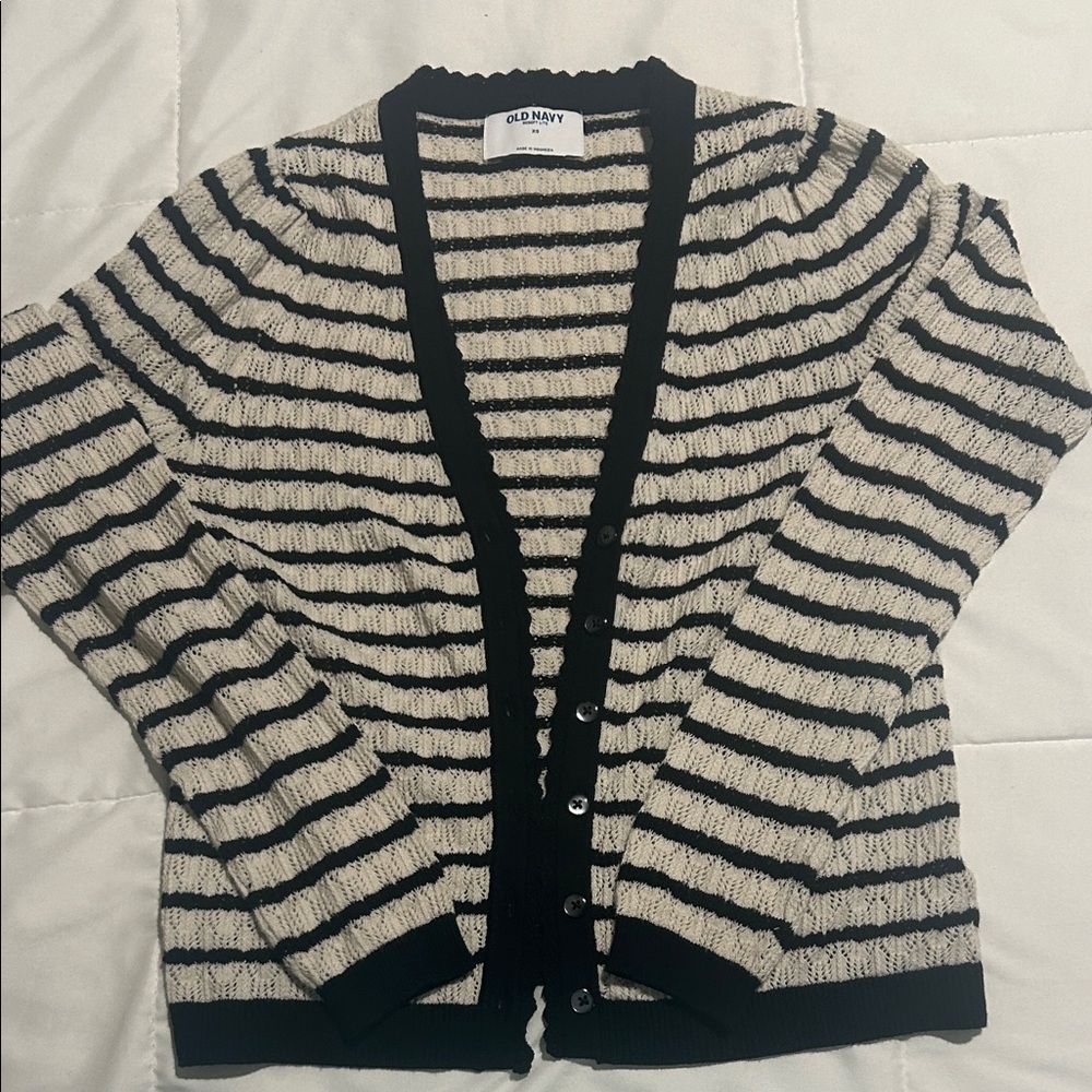 Old Navy Women's Black and Cream Striped Cardigan
